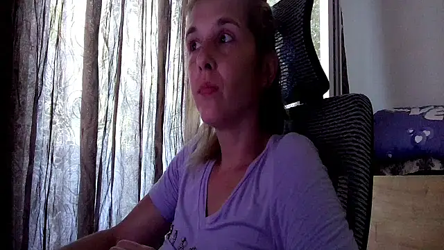 SmokerLety's Live XXX Chat