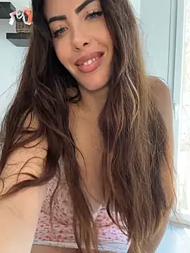 Eyline Adlı Modelin Canlı XXX Sohbeti