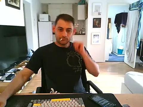 mihaimichael: онлайн-секс-чат