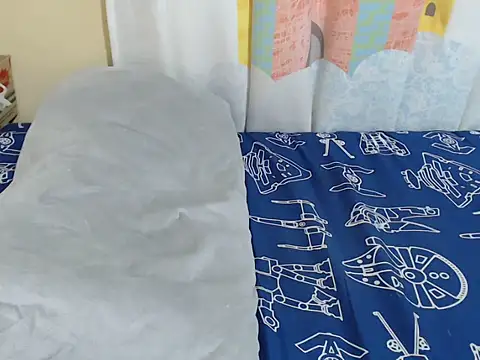 Chat +18 de zeina_gen ao vivo