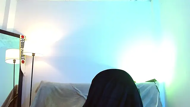 Chat XXX en directo de Elle_Lee_