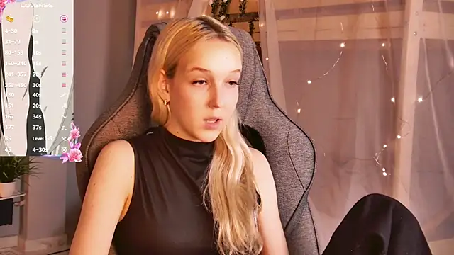 MaoqiBeverly Chat XXX in diretta