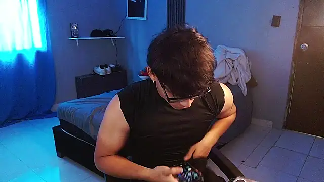 Mr_yisuzz Live XXX-chat