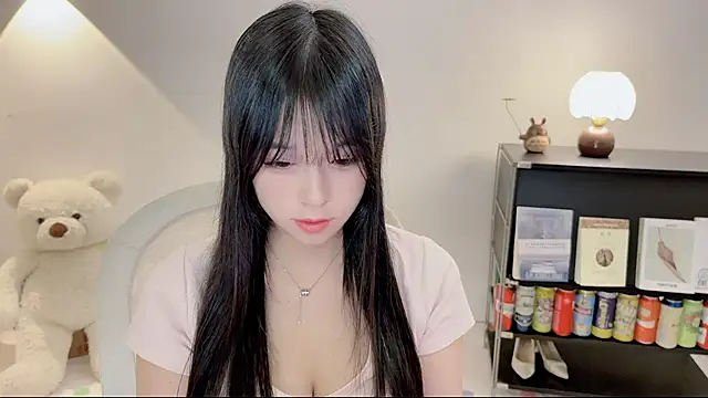 Onechestnut's Live XXX Chat