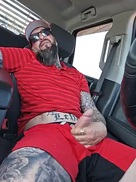 Онлайн чат XXX Beardedtattood