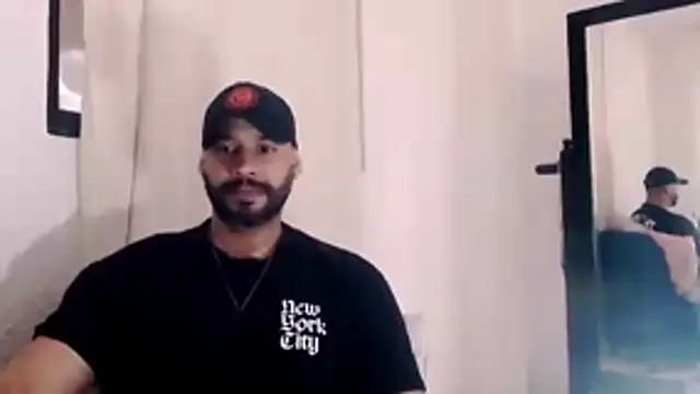 دردشة musclehetero الجنسية المباشرة