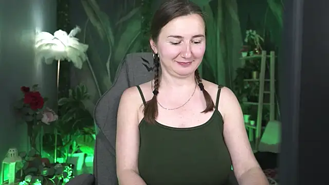 Golden_Dragon Chat XXX live