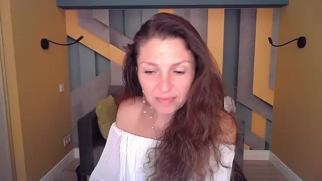 EllaLong's Live XXX Chat