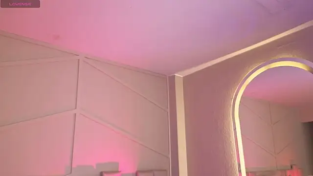 Rossiee_huntt 现场XXX聊天