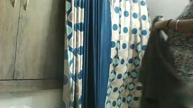 shalini_fire Obrolan Langsung XXX
