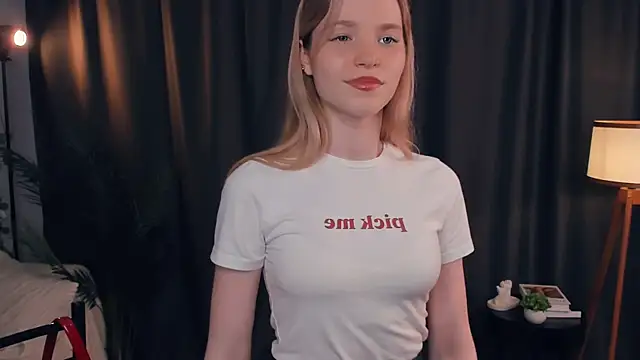 DelmaLasky Live XXX-chat