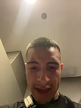 willclayy: απευθείας συνομιλία ΧΧΧ