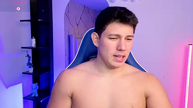 Chat XXX en directo de JamesCr_