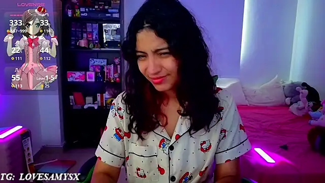 Lovelyamyy Chat XXX in diretta