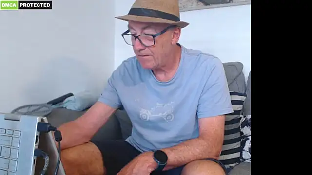 XXX chat uživo modela bluedae1