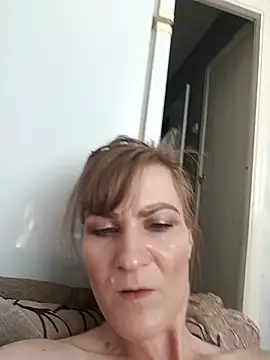 AnnieNet's Live XXX Chat