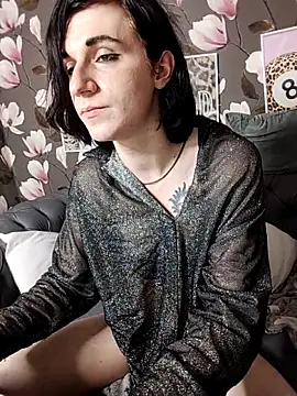 MickeQuinee – Naživo XXX chat
