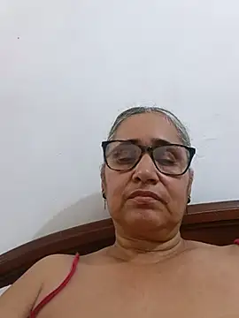 Chat +18 de _candi ao vivo
