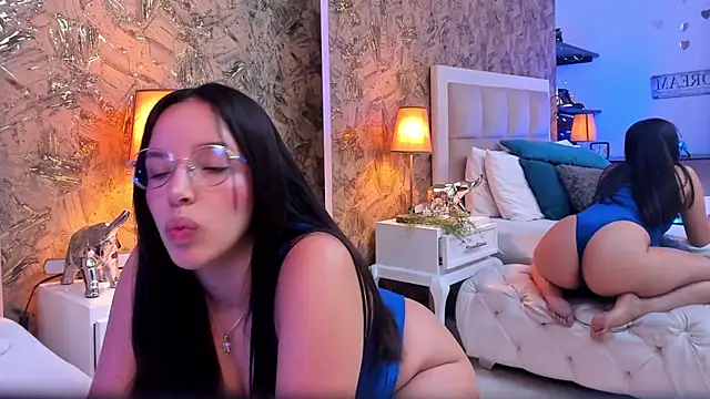 Chat +18 de ValkyriaSteel ao vivo