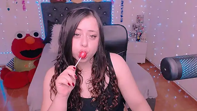 PixelKiss_ élő XXX-chatje