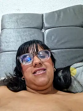 צ'אט XXX בשידור חי של ZaidaWet
