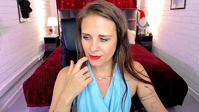 EmiliaBedy's Live XXX Chat