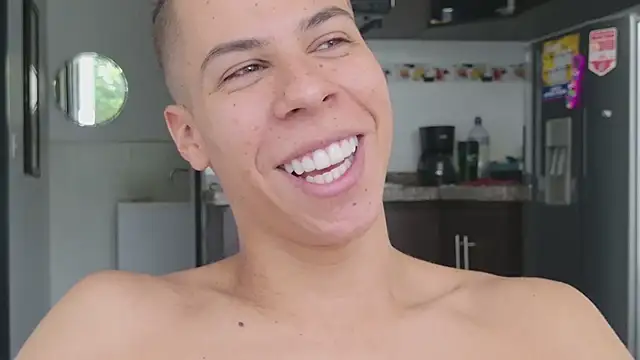 Chatroom XXX en direct de grey___27