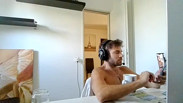 alpha-hunk Adlı Modelin Canlı XXX Sohbeti
