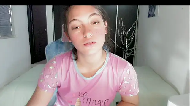 Dolce_more লাইভ XXX চ্যাট