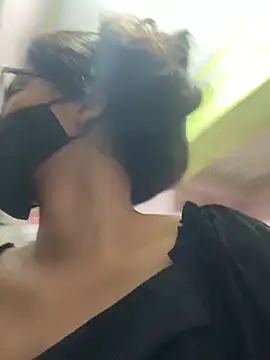 XXX chat uživo modela Sandhya_77