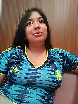 Chat +18 de Amber_Herrera ao vivo