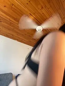دردشة Katy_RoseX الجنسية المباشرة