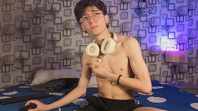 Twink_Sebas7 webcam show