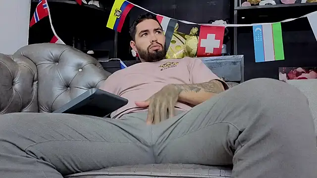 XXX chat uživo modela matteosantos