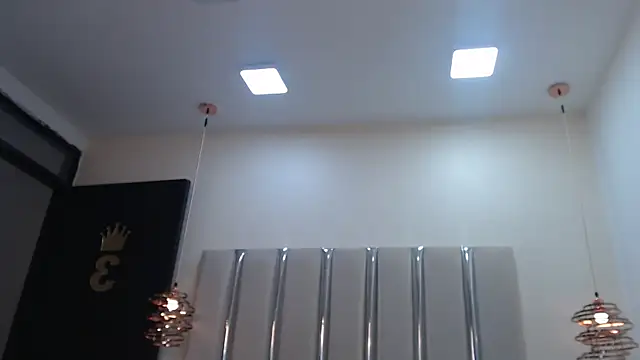 IzanDupond's Live XXX Chat