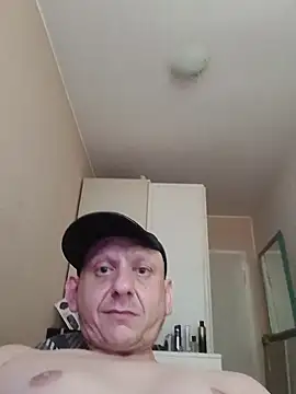 Chat +18 de Tom4Womans ao vivo