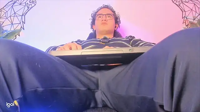 dylan_xxx1 Live XXX Chat