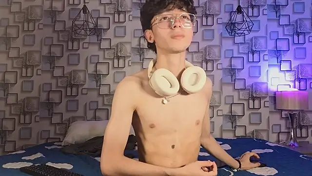 Twink_Sebas7 élő XXX-chatje