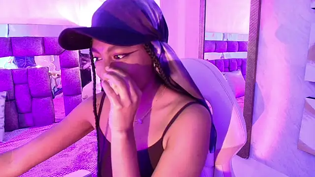 Živý XXX chat Queen_perla_