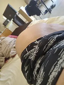 Chat +18 de dayanesexxy ao vivo