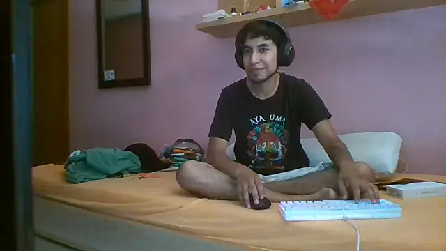 Chat +18 de Plutoniox ao vivo