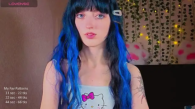 צ'אט XXX בשידור חי של mistyverse