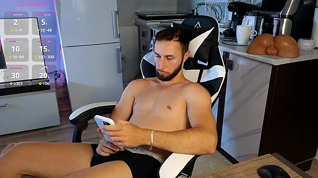 Czat XXX na żywo – RyanStorm_