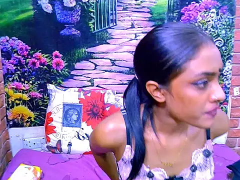 Chat +18 de IndianPretty14u2Luv ao vivo