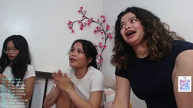 ShiningGliteer's Live XXX Chat