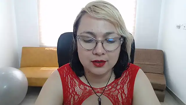 AnyaLuxx 라이브 XXX 채팅