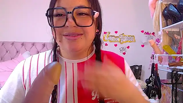 Chatroom XXX en direct de lanaqueen699
