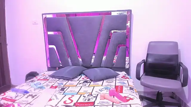 Natasha028_ Chat XXX in diretta