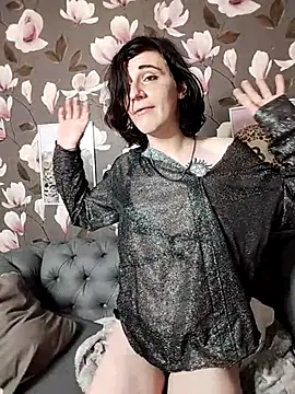 MickeQuinee Adlı Modelin Canlı XXX Sohbeti