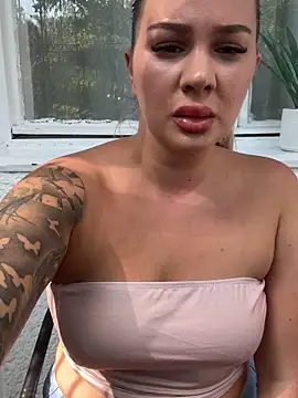 xXBigPeachBunnyxXx Adlı Modelin Canlı XXX Sohbeti